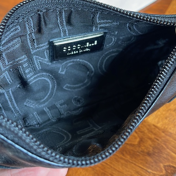 VINTAGE NEVER WORN (WITH TAGS) COCCINELLE BLACK LEATHER WRISTLET - Picture 7 of 8